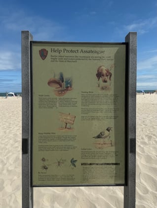 Assateauge sign