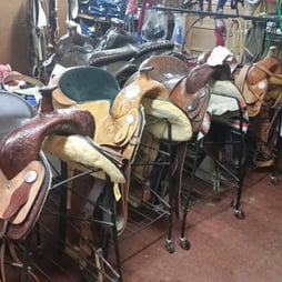 Diamond g saddles